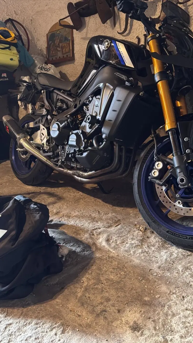 Yamaha MT-09 SP (2021 - 23) (4)