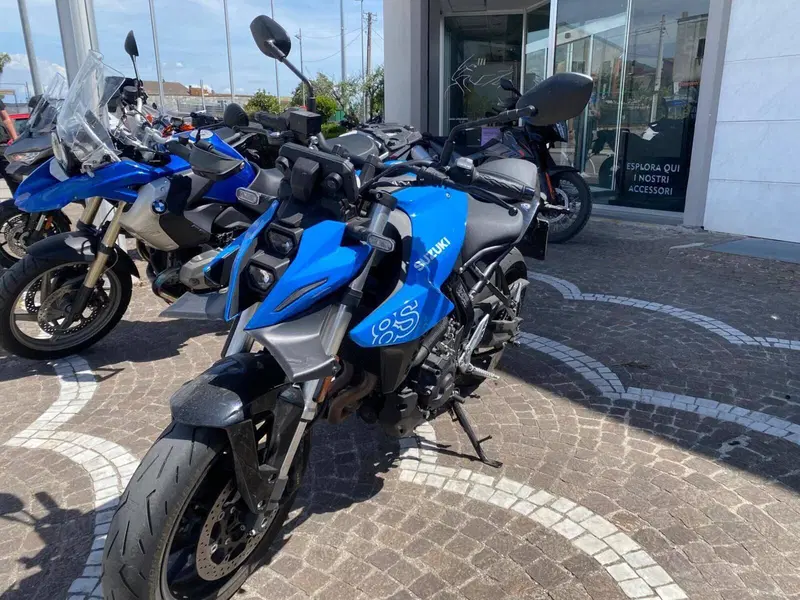 Suzuki GSX-8S (2025 - 26) (4)