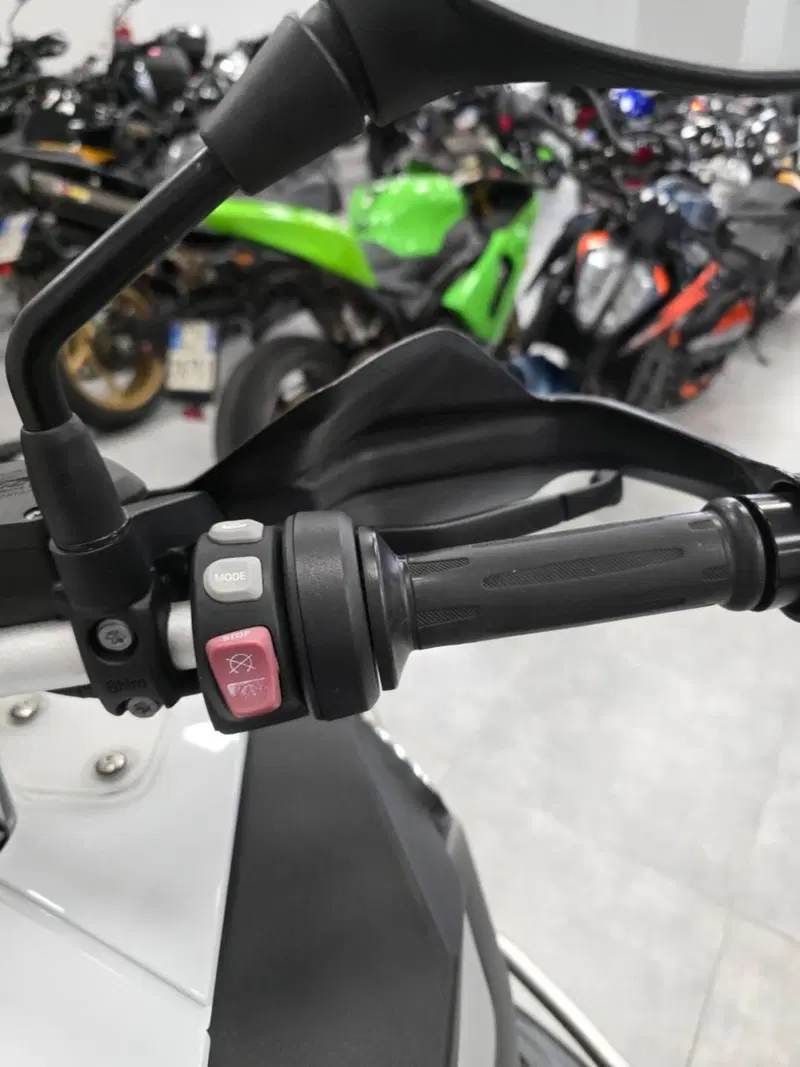 Bmw R 1200 GS Adventure (2017 - 18) (8)