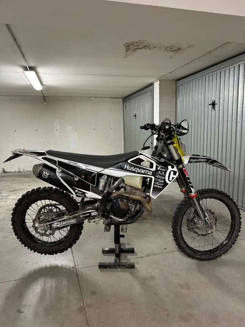 Husqvarna FE 250 (2022)