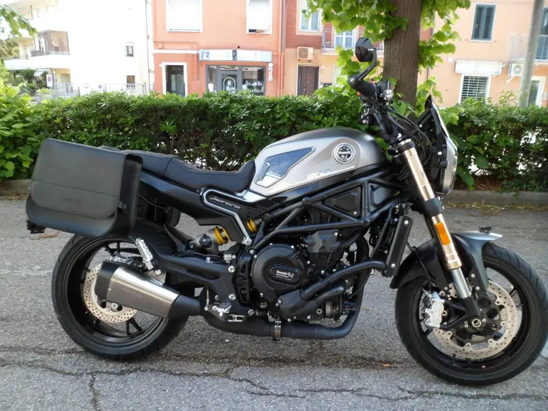 Benelli Leoncino 800 (2022 - 26)