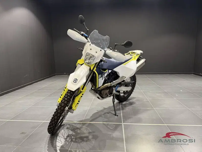 Husqvarna 701 Enduro (2020) (2)