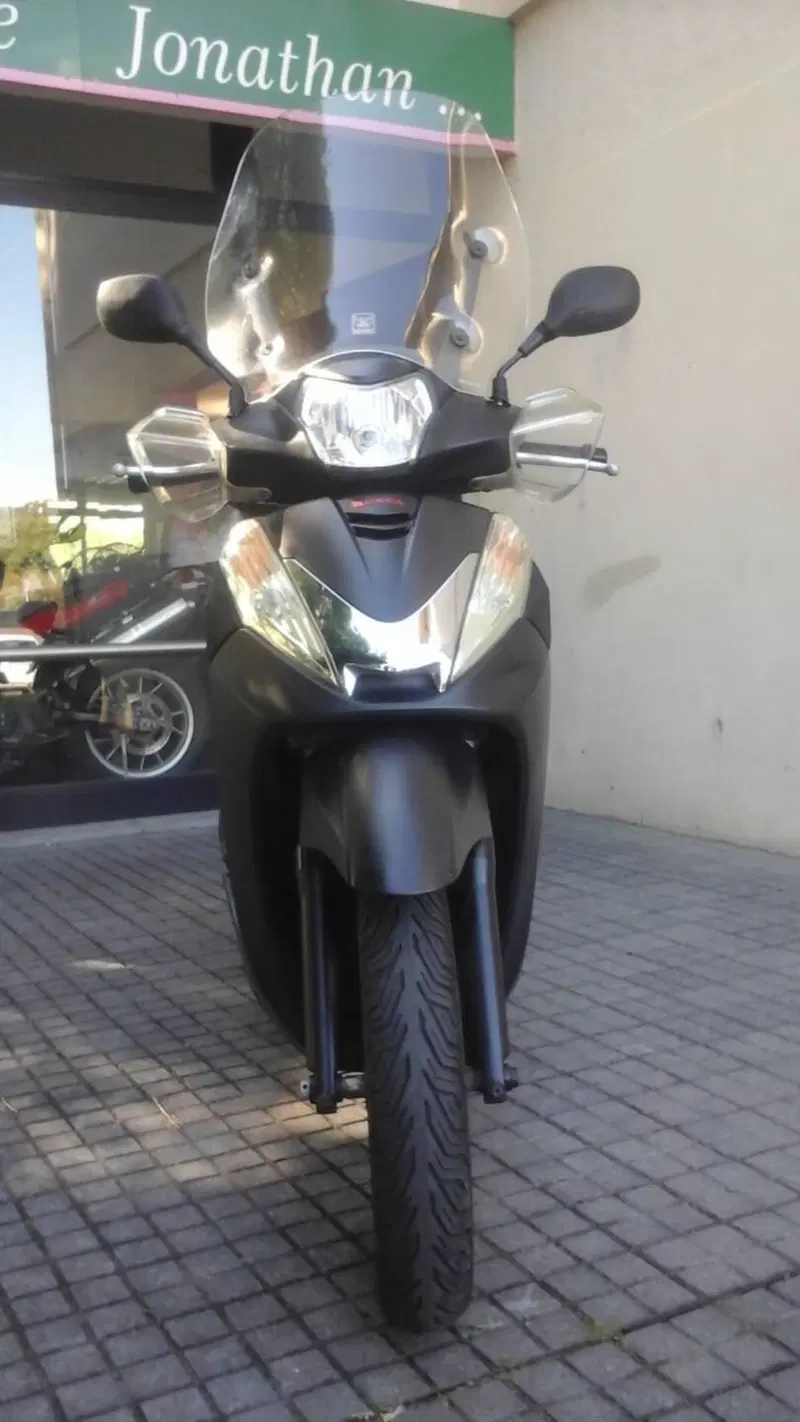 Honda SH 300 i (2011 - 14) (2)