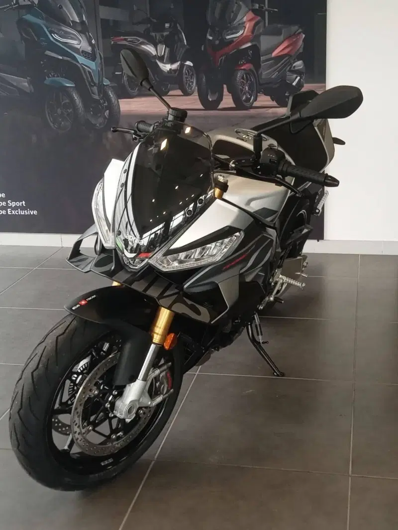Aprilia Tuono V4 (2025 - 26) (4)