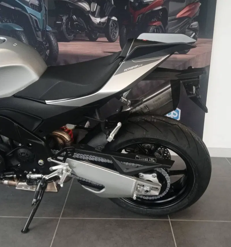 Aprilia Tuono V4 (2025 - 26) (6)