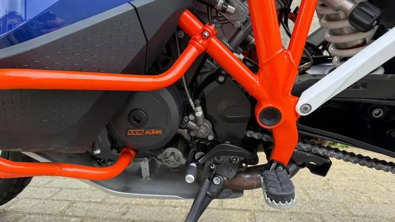 KTM 1290 Super Adventure R (2021) (13)