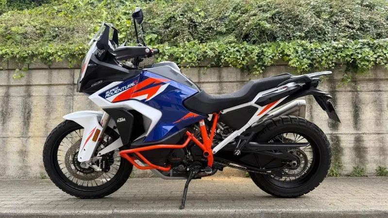KTM 1290 Super Adventure R (2021) (2)