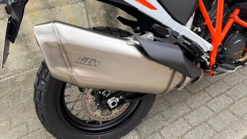 KTM 1290 Super Adventure R (2021) (15)