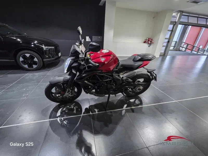 MV Agusta Brutale 800 Rosso (2021 - 23) (5)