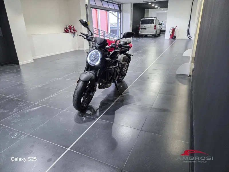 MV Agusta Brutale 800 Rosso (2021 - 23) (10)