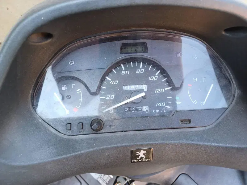 Peugeot SV 250 (2002 - 04) (8)