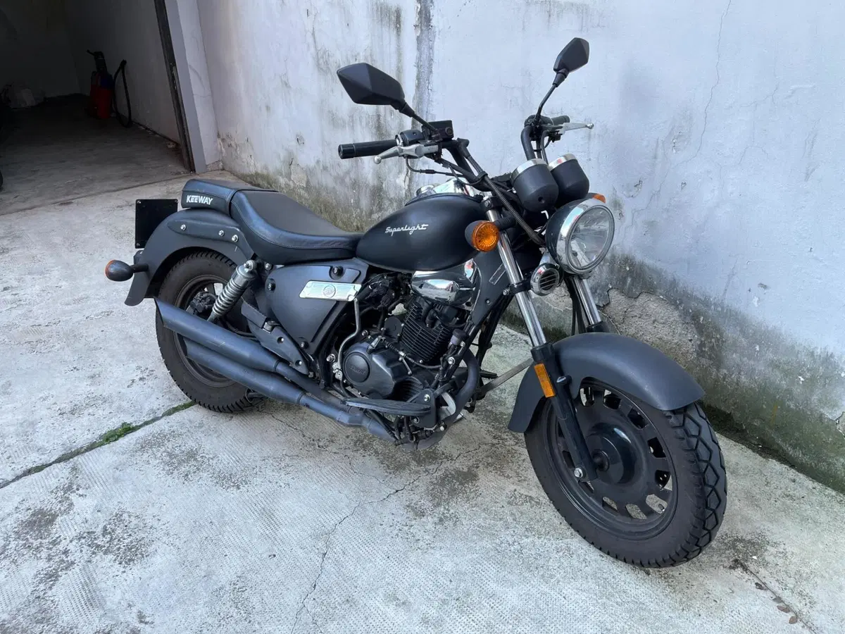 Keeway Motor Superlight 125 Limited (2018 - 20) (2)