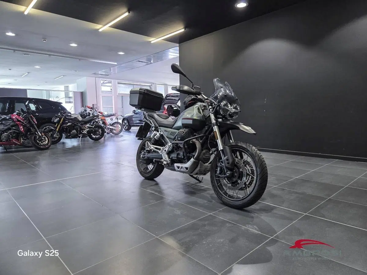 Moto Guzzi V85 TT (2021 - 23)