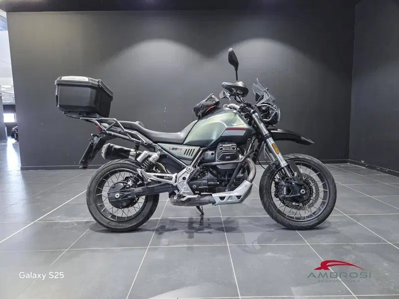 Moto Guzzi V85 TT (2021 - 23) (8)