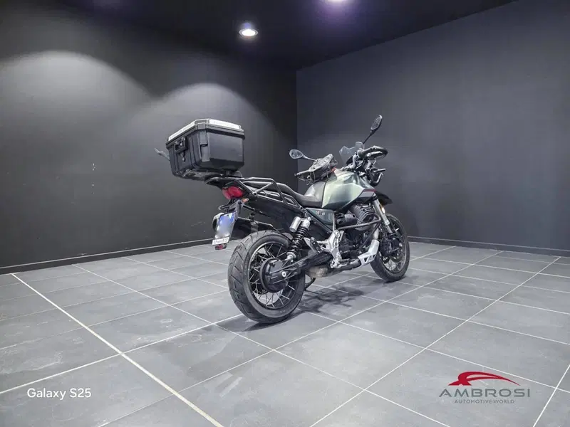 Moto Guzzi V85 TT (2021 - 23) (12)