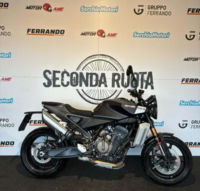 Husqvarna Svartpilen 801 (2024 - 26) usata