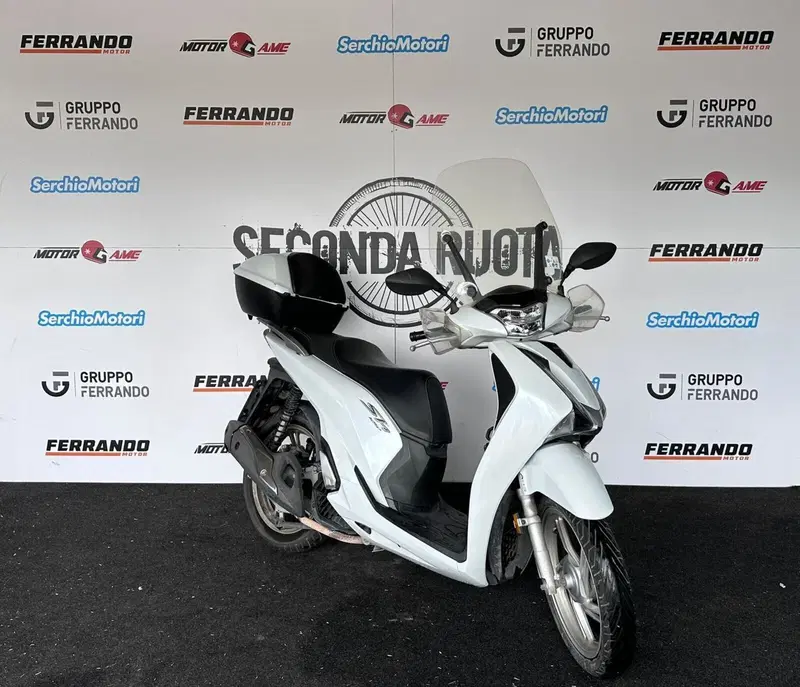 Honda SH 125i (2017 - 19) (2)