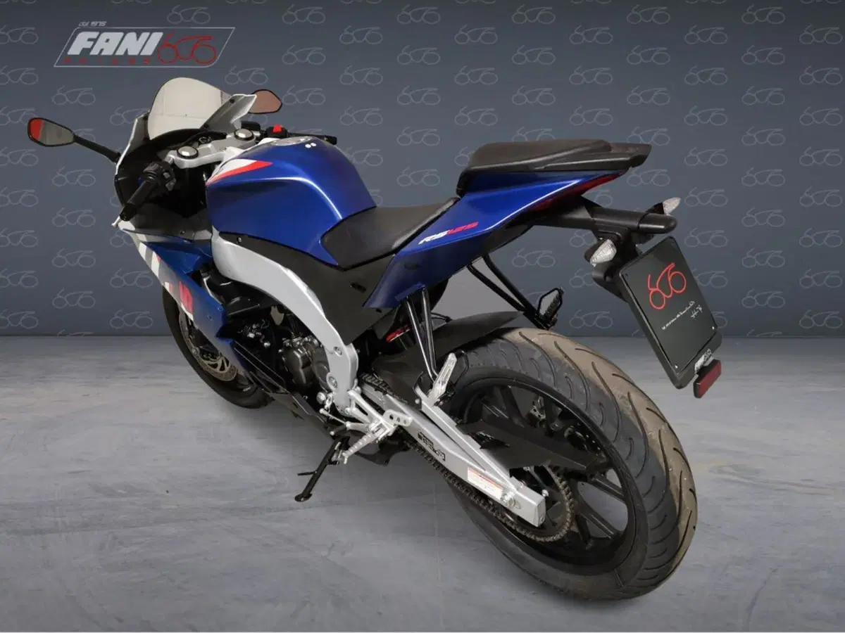 Aprilia RS 125 (2021 - 24) (4)