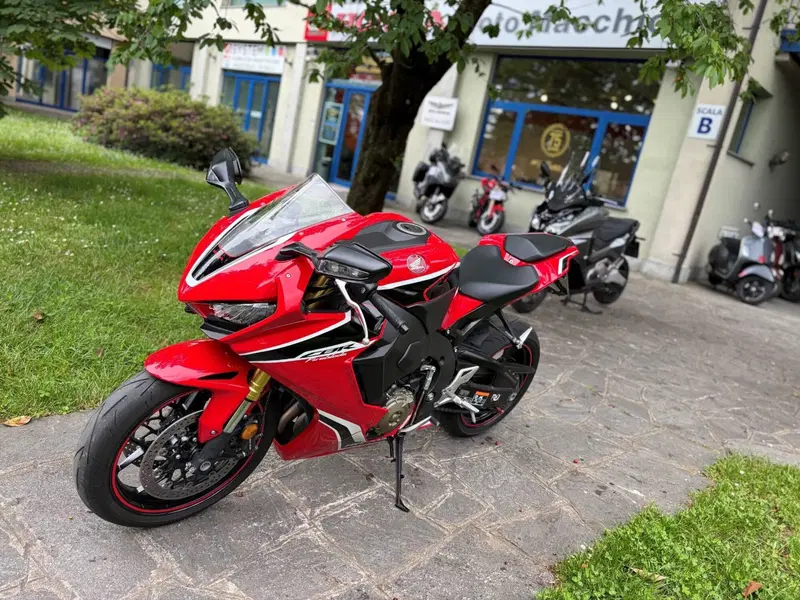 Honda CBR 1000 RR Fireblade (2017 - 19) (3)