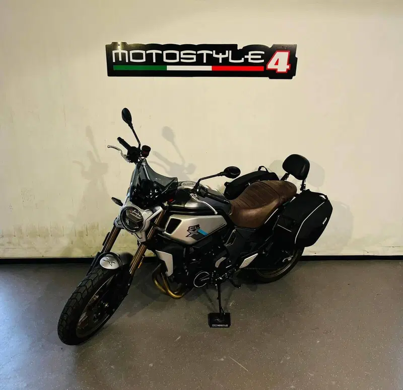 CFMOTO 700CL-X Heritage (2021 - 26) (2)