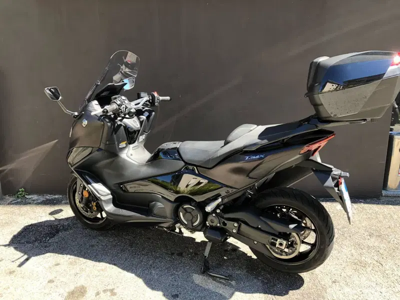 Yamaha T-Max 560 Tech Max (2022 - 24) (3)