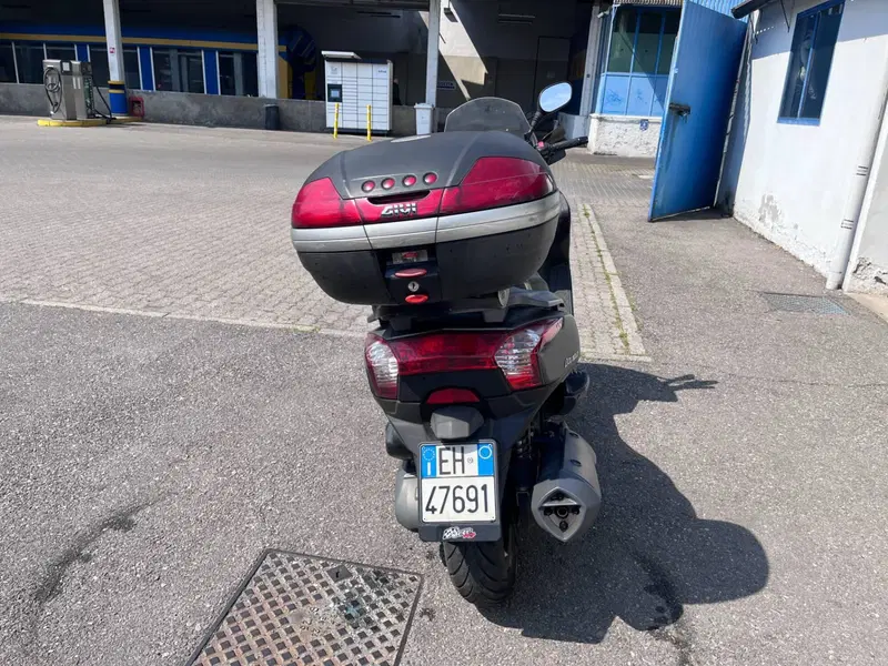 Kymco Downtown 300i (2009 - 17) (4)