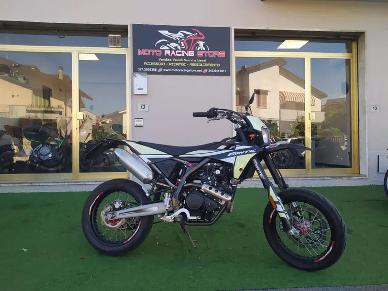 Fantic Motor XMF 125 Motard Competition 4T (2023 - 24) (3)