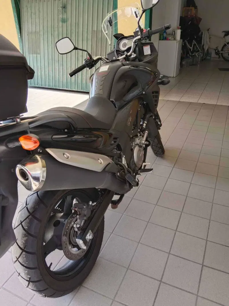 Suzuki V-Strom 650 ABS (2011 - 17) (4)
