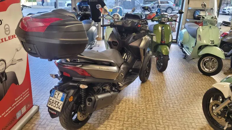 Yamaha Tricity 300 (2021 - 24) (4)