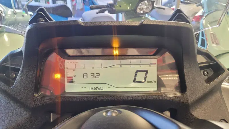 Yamaha Tricity 300 (2021 - 24) (5)