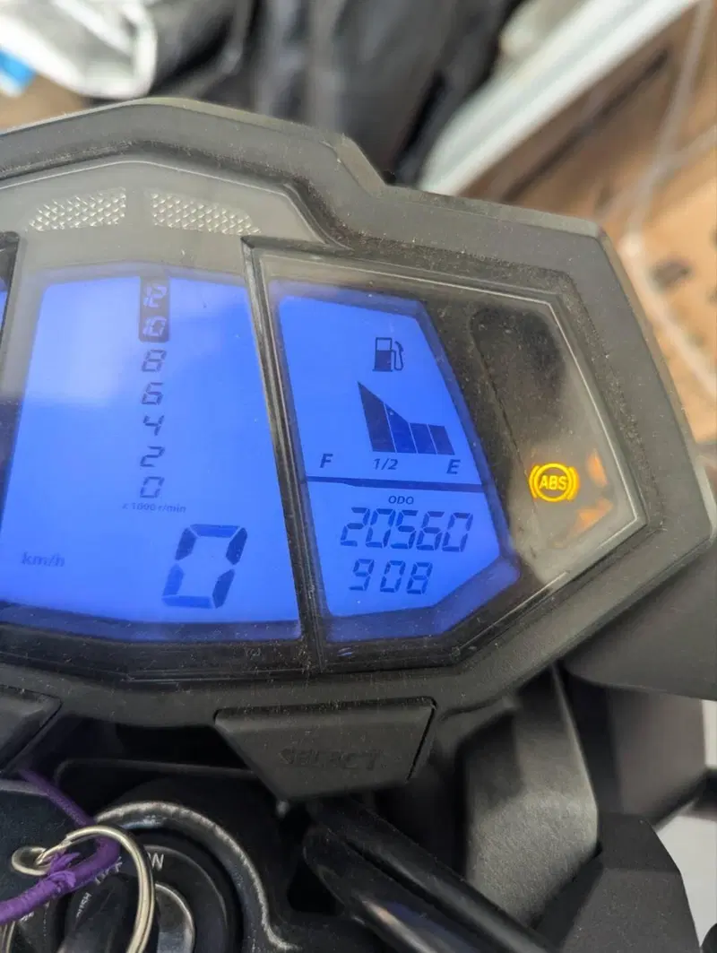 Yamaha MT-125 ABS (2015 - 16) (4)