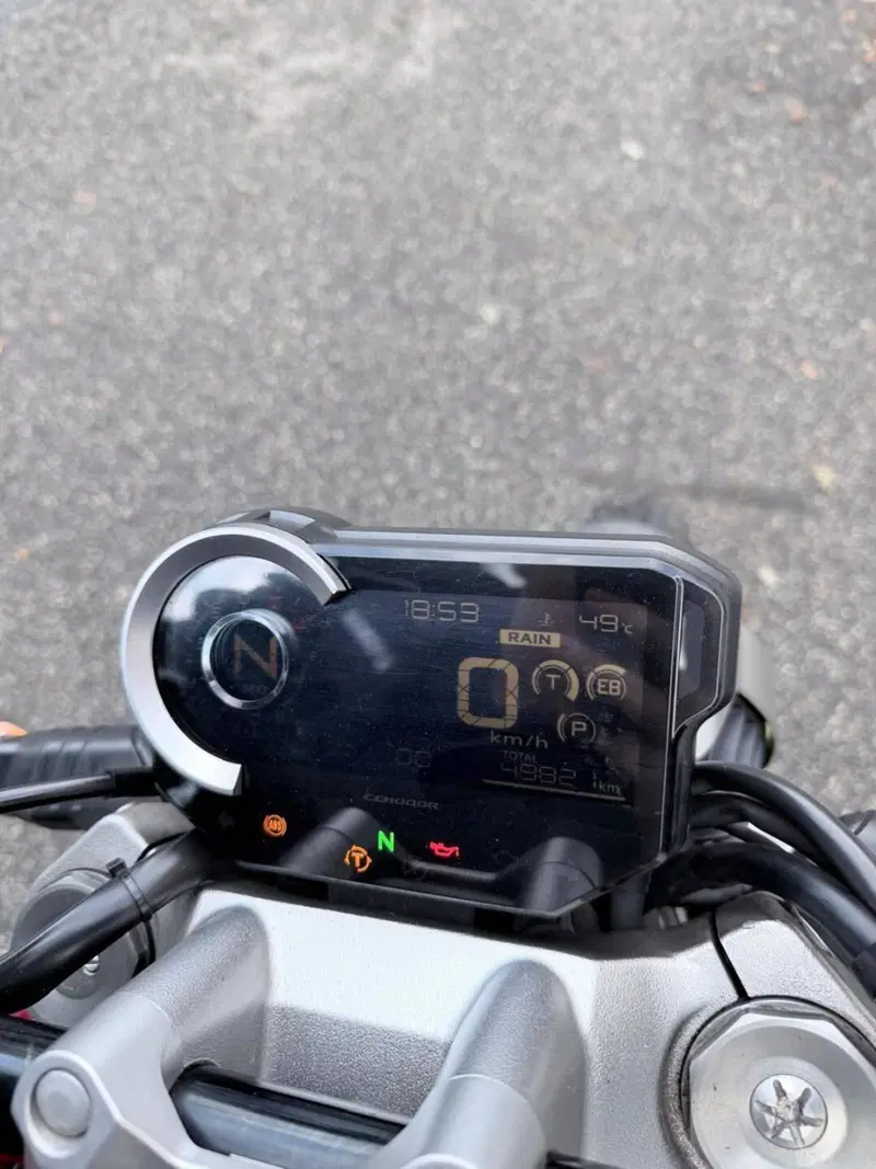 Honda CB 1000 R ABS (2011 - 17) (4)