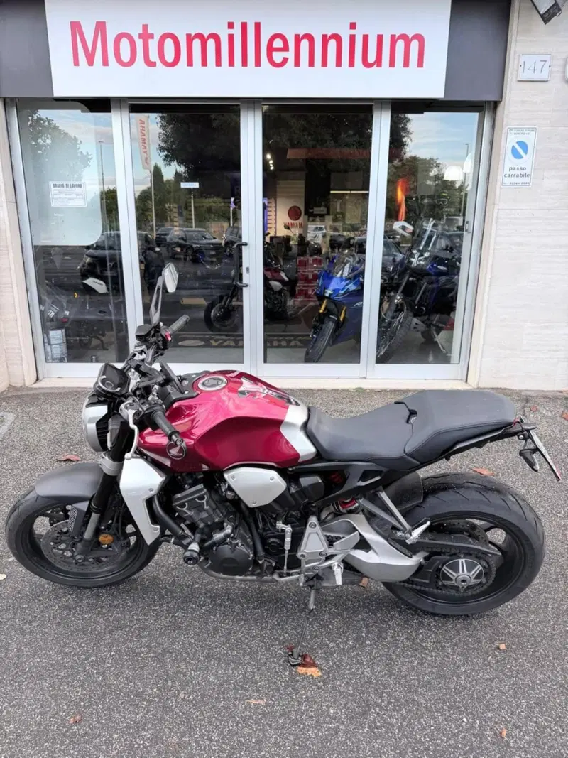 Honda CB 1000 R ABS (2011 - 17) (2)