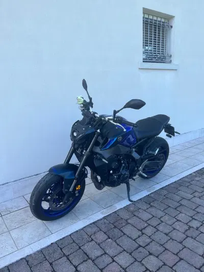 Yamaha MT-09 (2021 - 23) usata