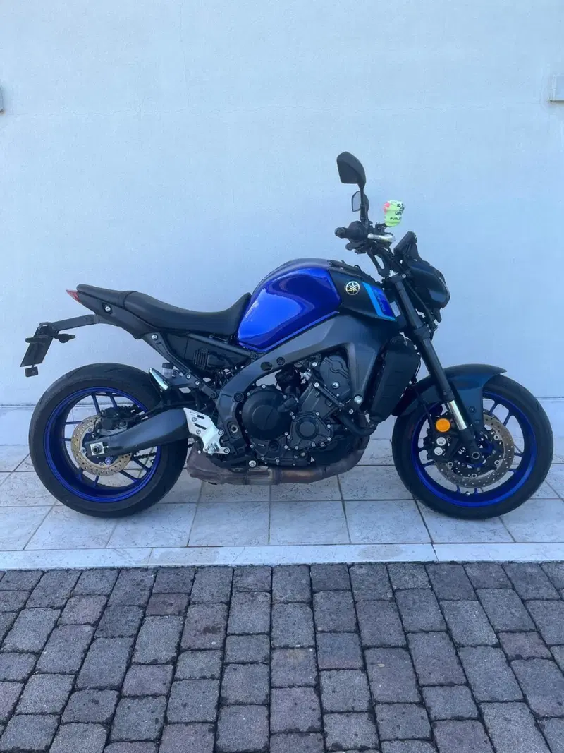 Yamaha MT-09 (2021 - 23) (4)