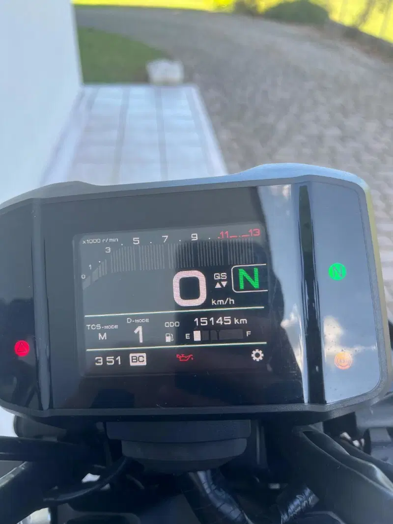 Yamaha MT-09 (2021 - 23) (6)