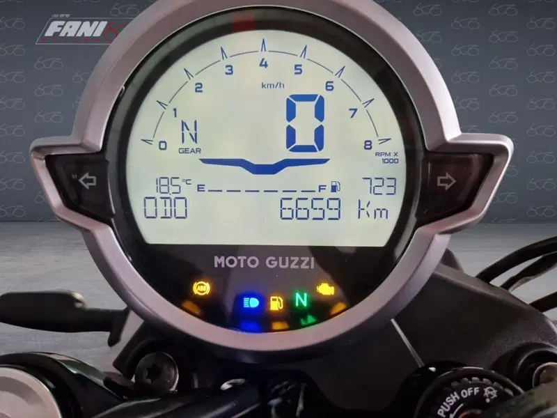 Moto Guzzi V7 Sport (2025 - 26) (5)