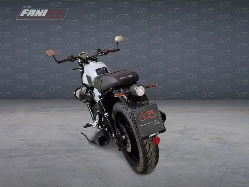 Moto Guzzi V7 Sport (2025 - 26) (4)