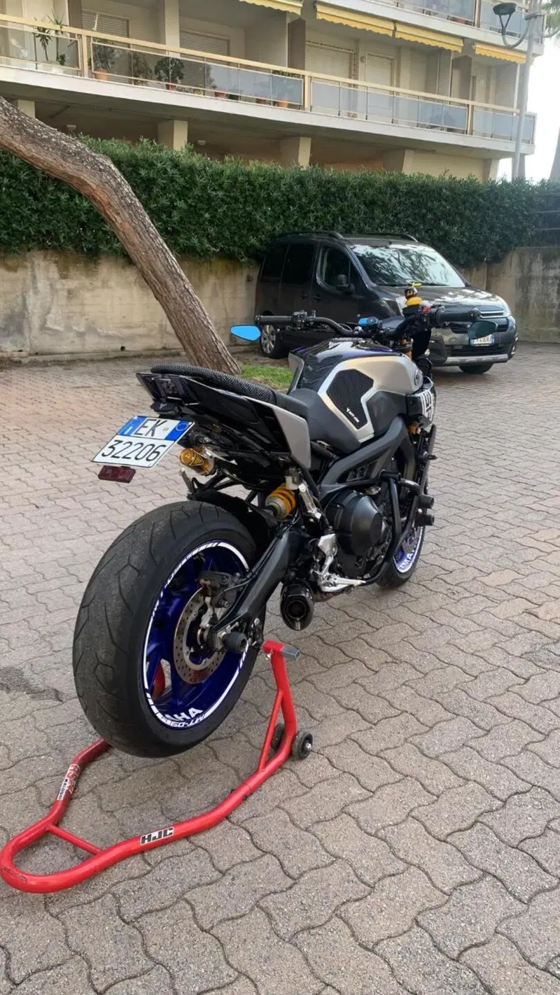 Yamaha MT-09 SP (2018 - 20) (2)