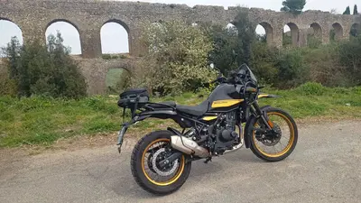 Royal Enfield Himalayan 450 (2024 - 26) usata