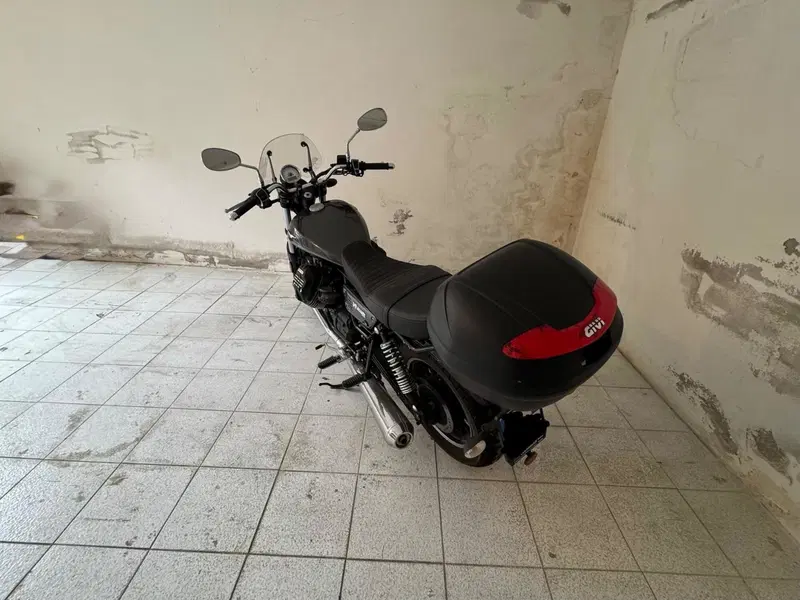 Moto Guzzi V9 Roamer (2018 - 20) (3)
