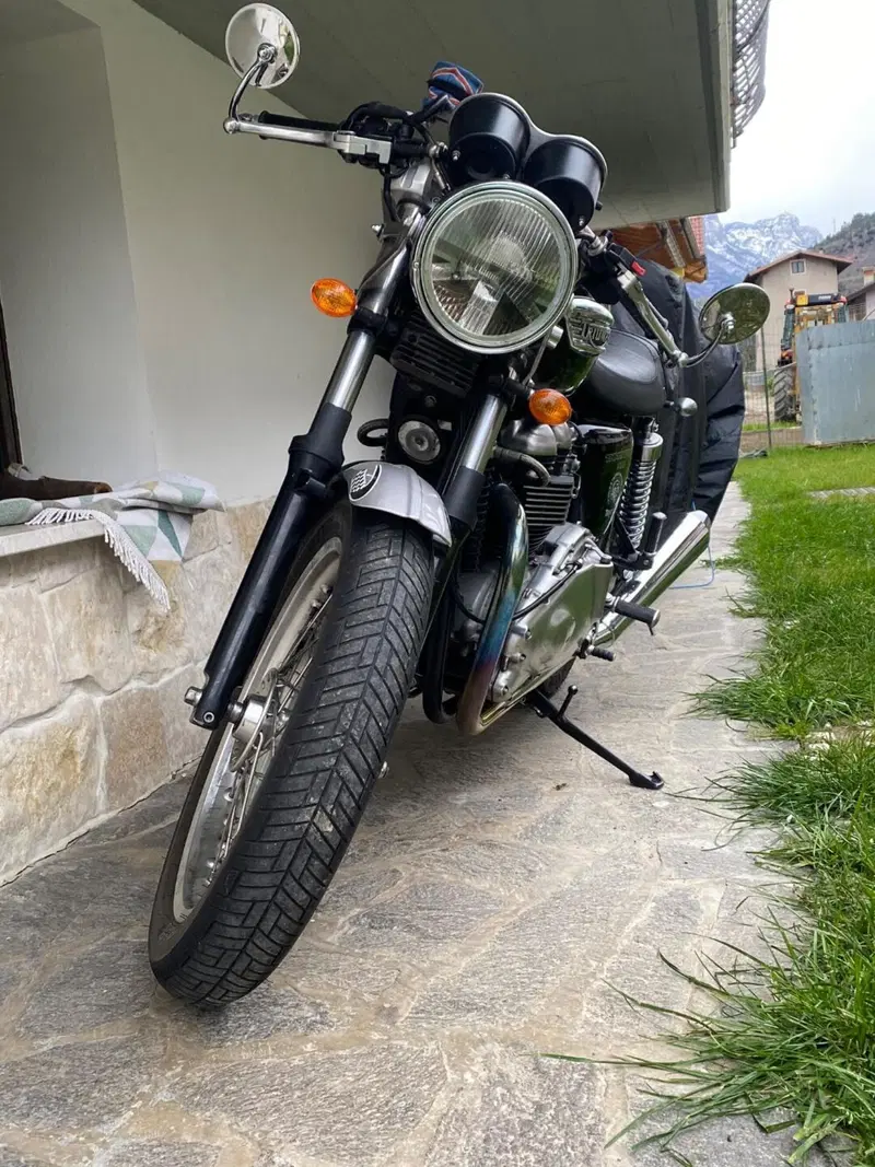 Triumph Thruxton 900 carb (7)