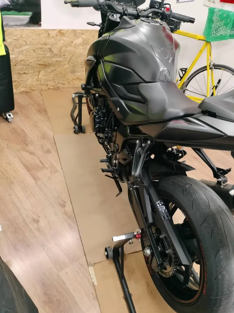 Suzuki GSX S 750 Z Yugen (2018 - 20) (9)