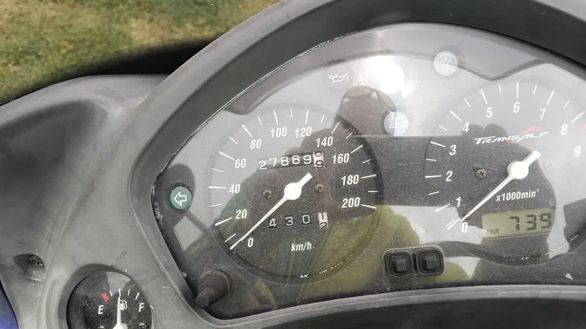 Honda Transalp XL 650V (2000 - 04) (3)