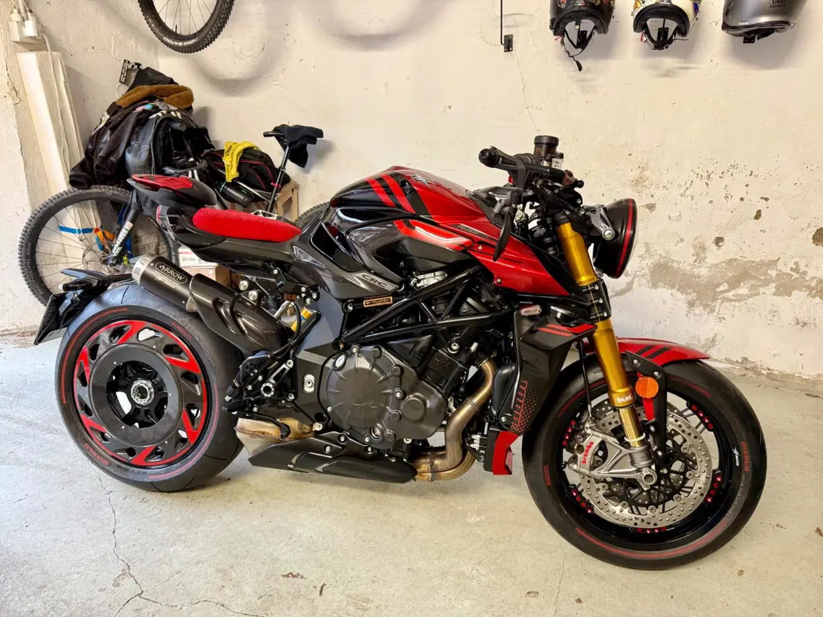 MV Agusta Rush 1000 (2023 - 26) (6)