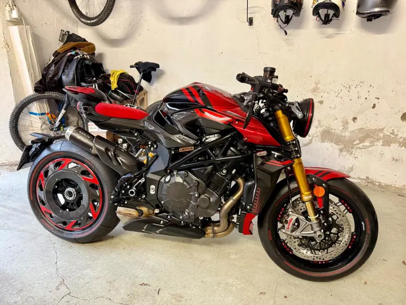 MV Agusta Rush 1000 (2023 - 26) (6)