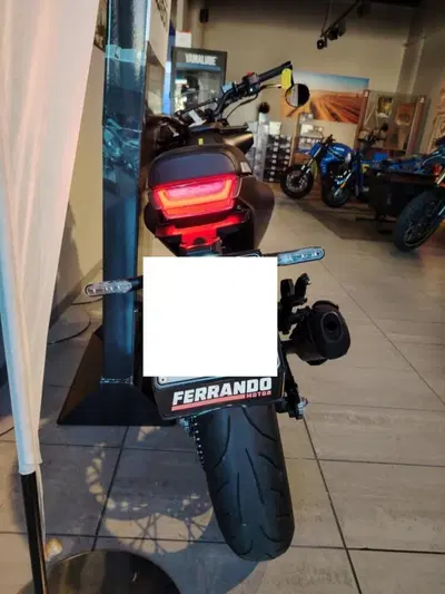 Husqvarna Svartpilen 125 (2021 - 23) usata