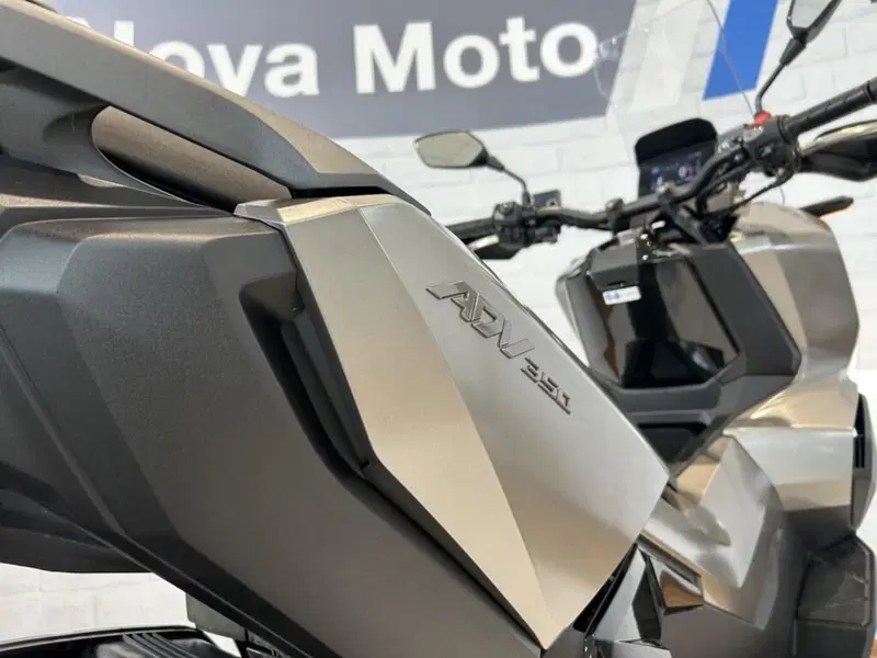 Honda ADV 350 (2022 - 24) (8)