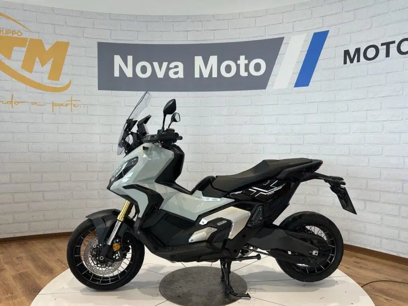 Honda X-ADV 750 DCT Adventure (2021 - 24) (2)