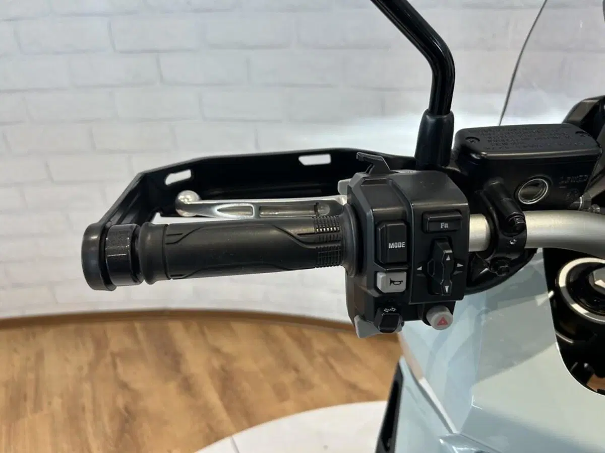 Honda X-ADV 750 DCT Adventure (2021 - 24) (11)